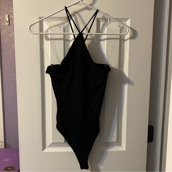 Fashion Nova black halter bodysuit - Picture 3 of 11